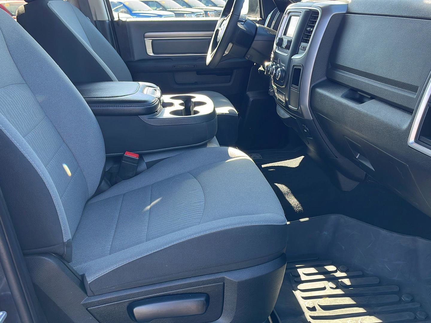 Used 2021 RAM 1500 Classic SLT image 14