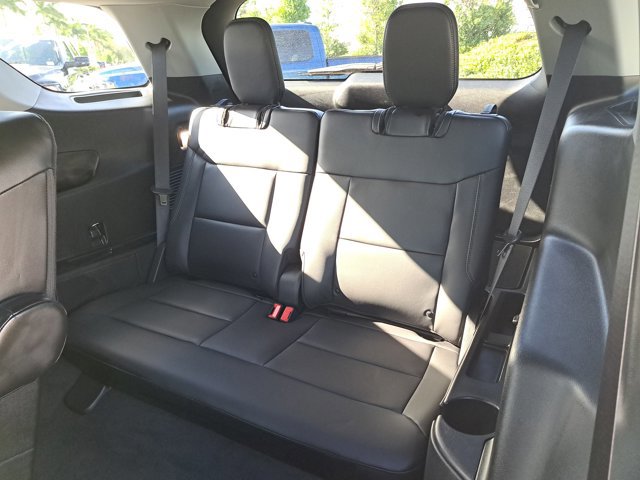 Certified 2022 Ford Explorer XLT w/ Equipment Group 202A image 13