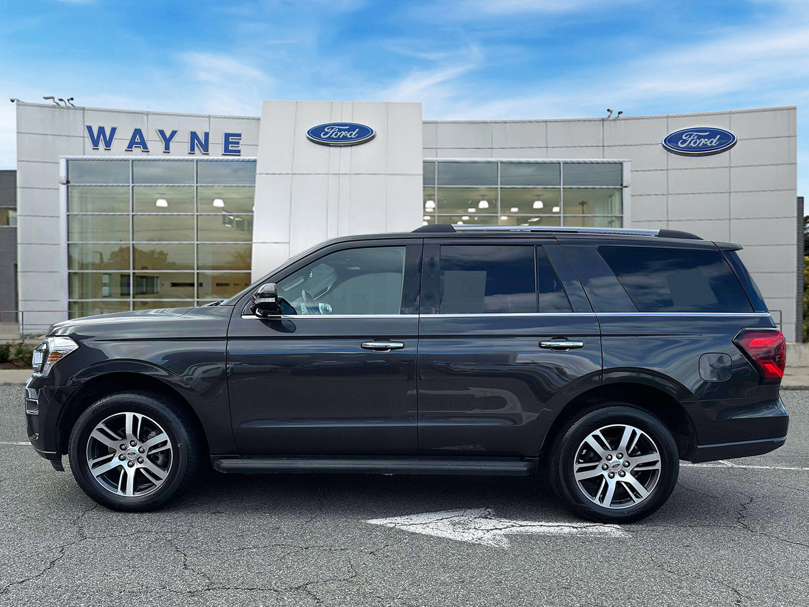 Certified 2024 Ford Expedition Limited image 2