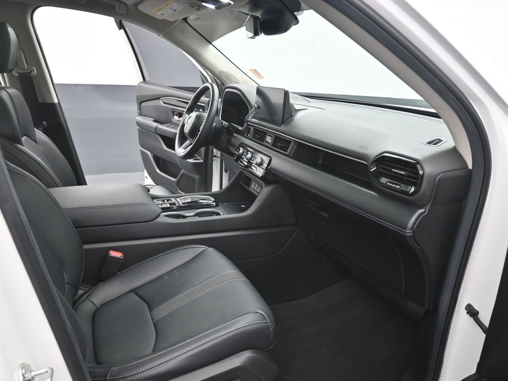 Used 2024 Honda Pilot Touring image 26