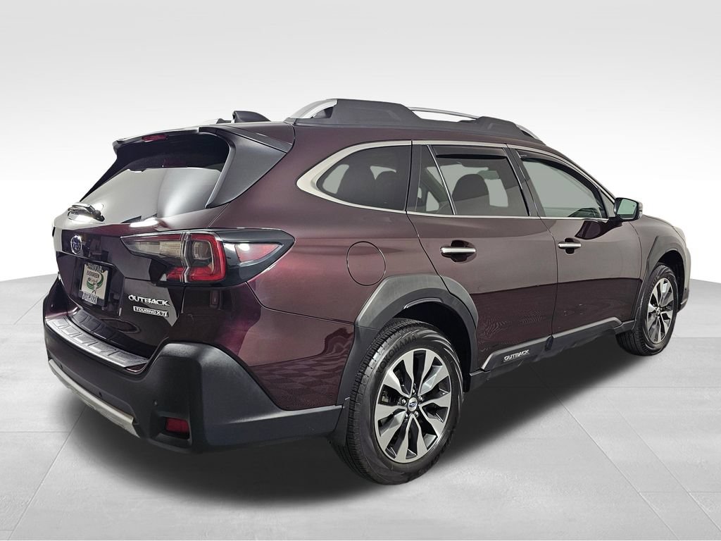 Used 2023 Subaru Outback Touring XT AWD/4WD image 7