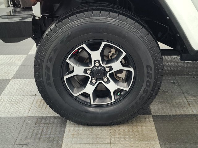 Used 2022 Jeep Wrangler Rubicon w/ Cold Weather Group AWD/4WD image 17