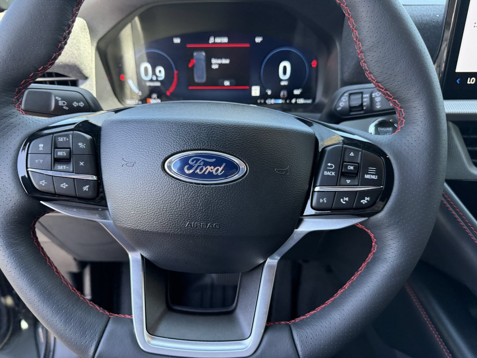 Certified 2026 Ford Explorer ST-Line w/ ST-Line Street Pack RWD image 36