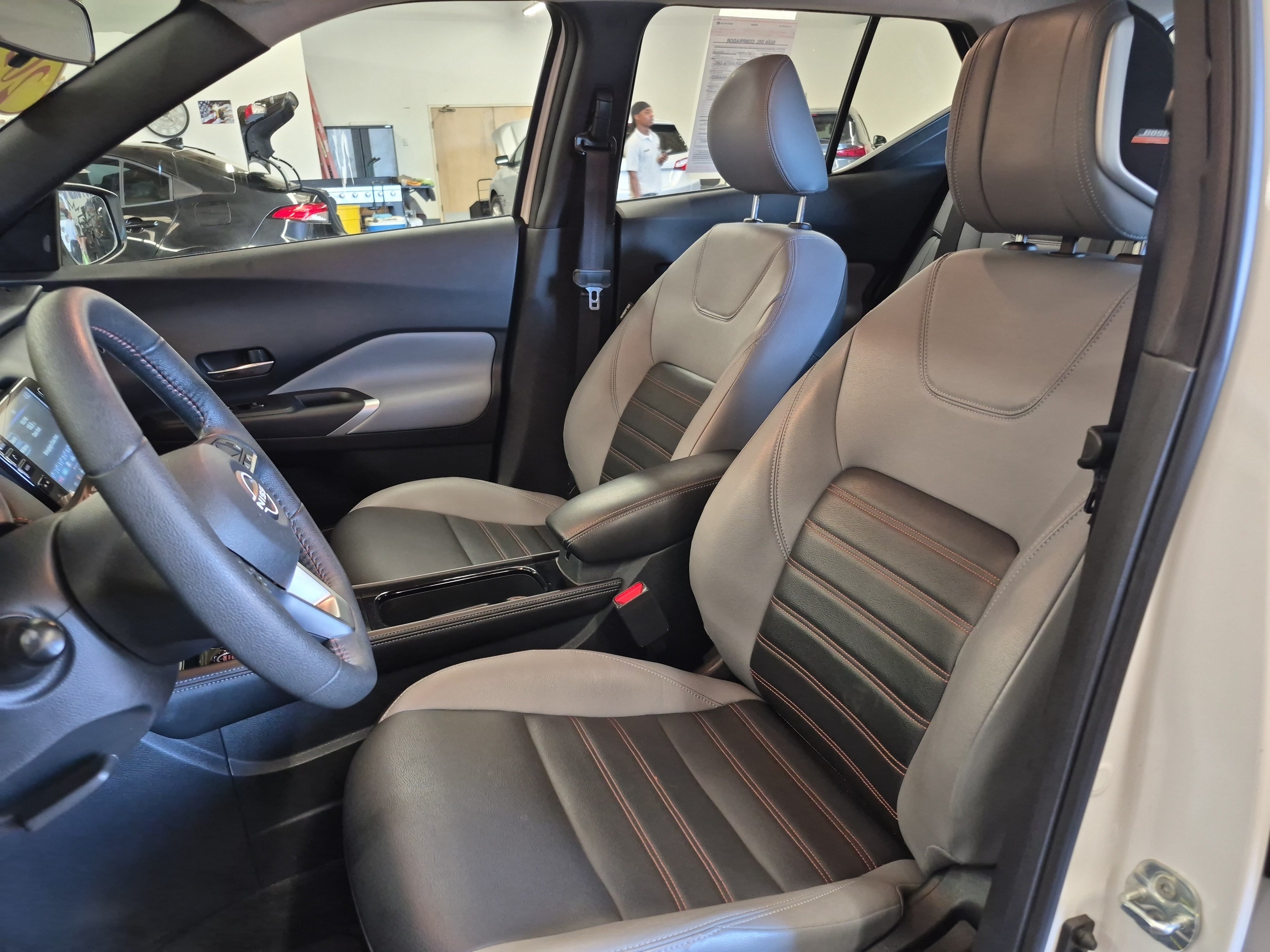 Used 2024 Nissan Kicks SR w/ SR Premium Package FWD image 10