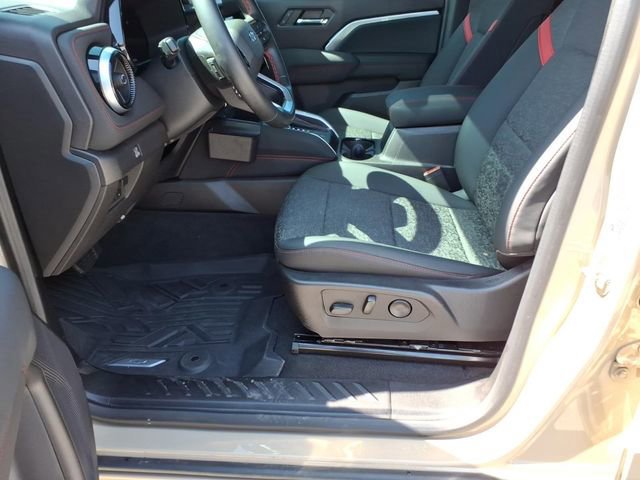 Used 2023 Chevrolet Colorado Z71 w/ Z71 Convenience Package 2 image 17