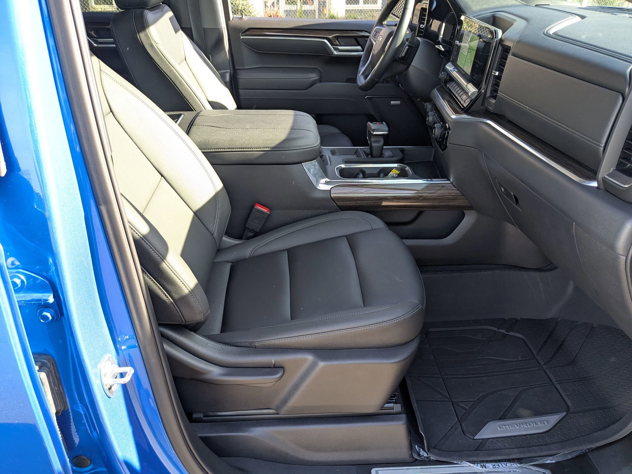 Used 2025 Chevrolet Silverado 1500 RST w/ Convenience Package II image 37