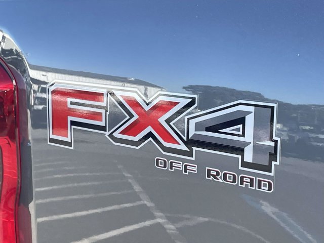 Certified 2026 Ford F350 Platinum w/ FX4 Off-Road Package AWD/4WD image 9