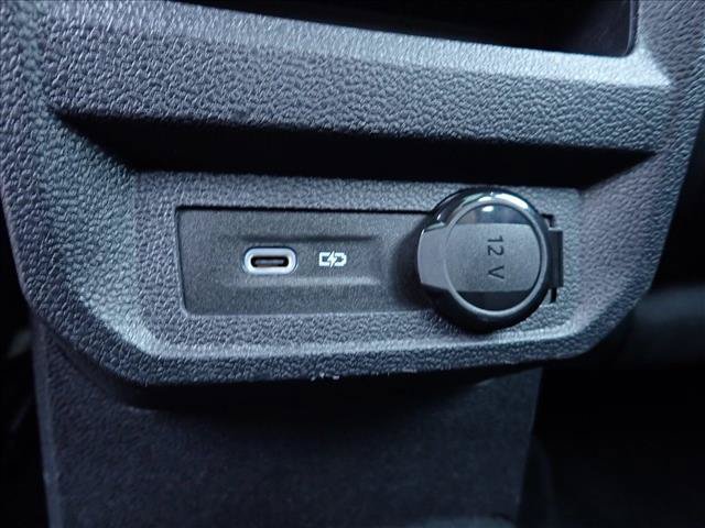 Used 2022 Volkswagen Tiguan SE AWD/4WD image 11
