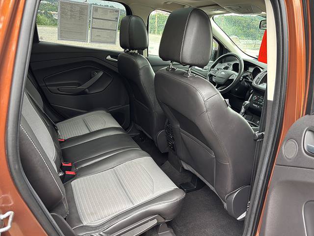 Certified 2017 Ford Escape Titanium w/ Canadian Touring Package AWD/4WD image 19