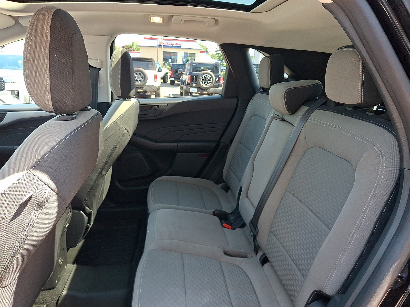 Certified 2022 Ford Escape SE w/ Convenience Package FWD image 11