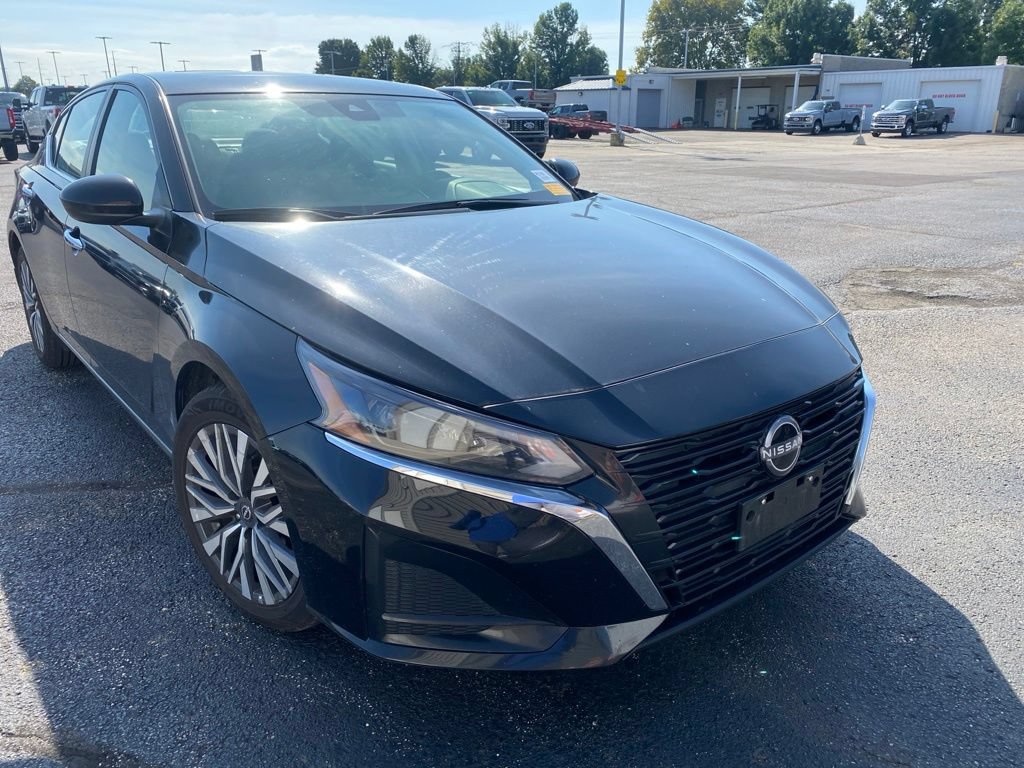 Used 2024 Nissan Altima 2.5 SV w/ SV Premium Package