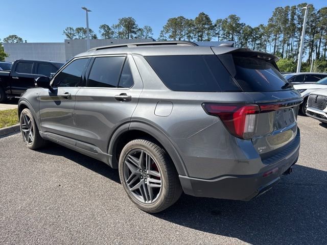 Certified 2026 Ford Explorer ST-Line w/ ST-Line Street Pack RWD image 11