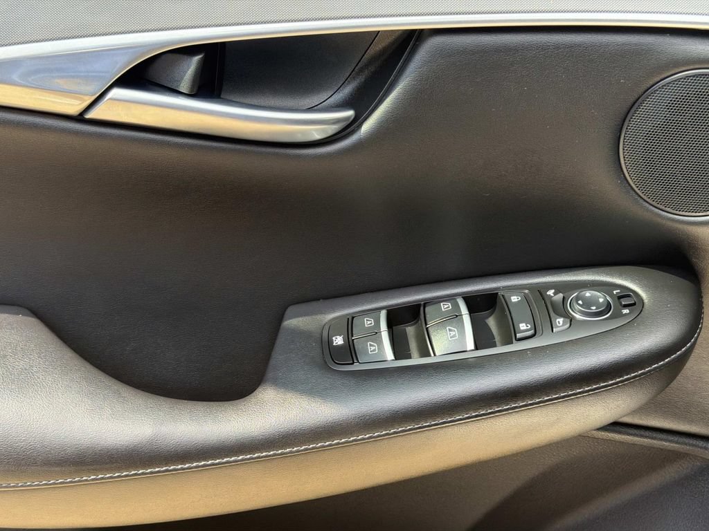 Used 2022 INFINITI QX50 Luxe FWD image 23