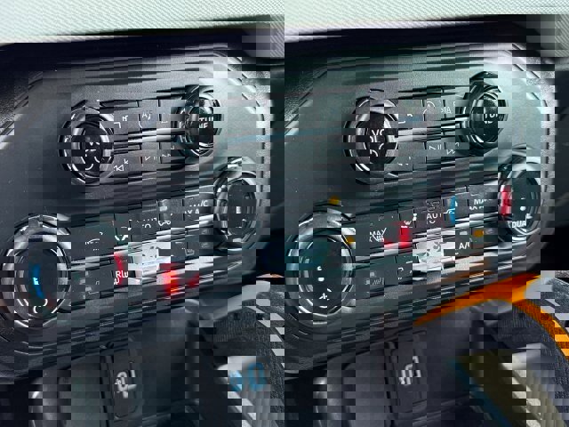 Certified 2022 Ford Bronco Badlands w/ Sasquatch Package image 30