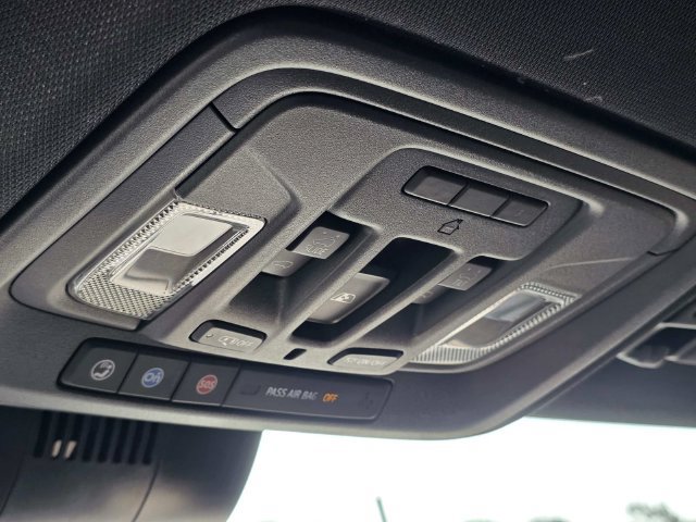 Used 2024 Chevrolet Silverado 2500 High Country w/ High Country Premium Package AWD/4WD image 27
