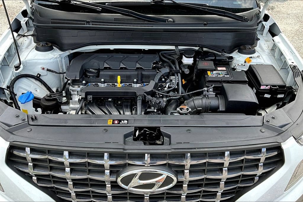 Used 2025 Hyundai Venue SEL FWD image 31