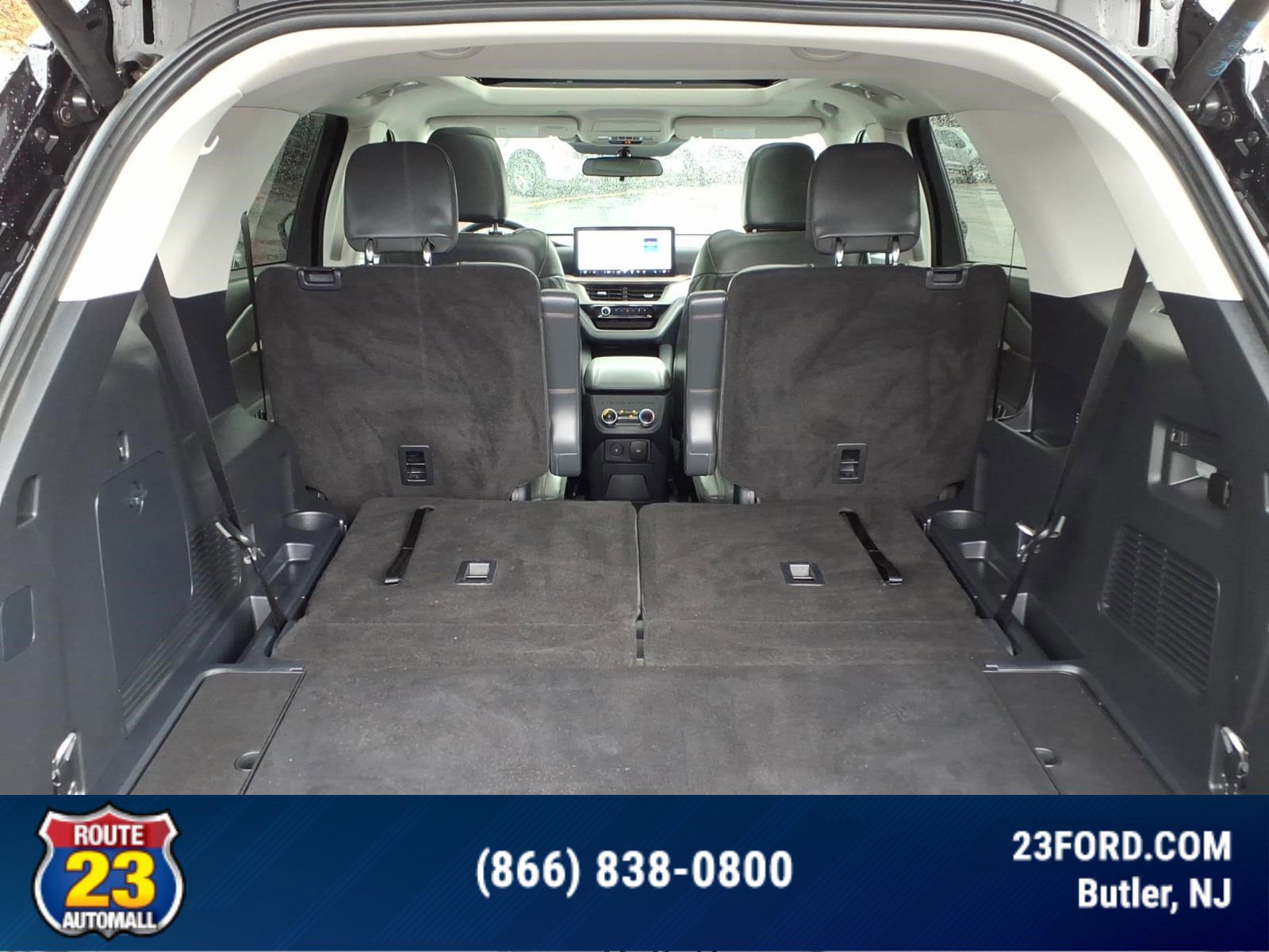 Certified 2025 Ford Explorer Active w/ Active Comfort Package AWD/4WD image 28