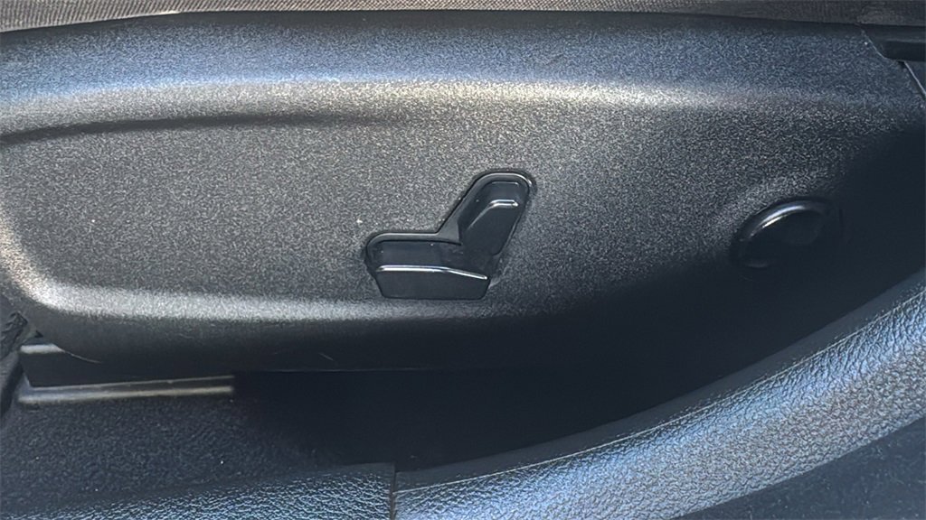 Used 2020 Dodge Charger R/T image 21