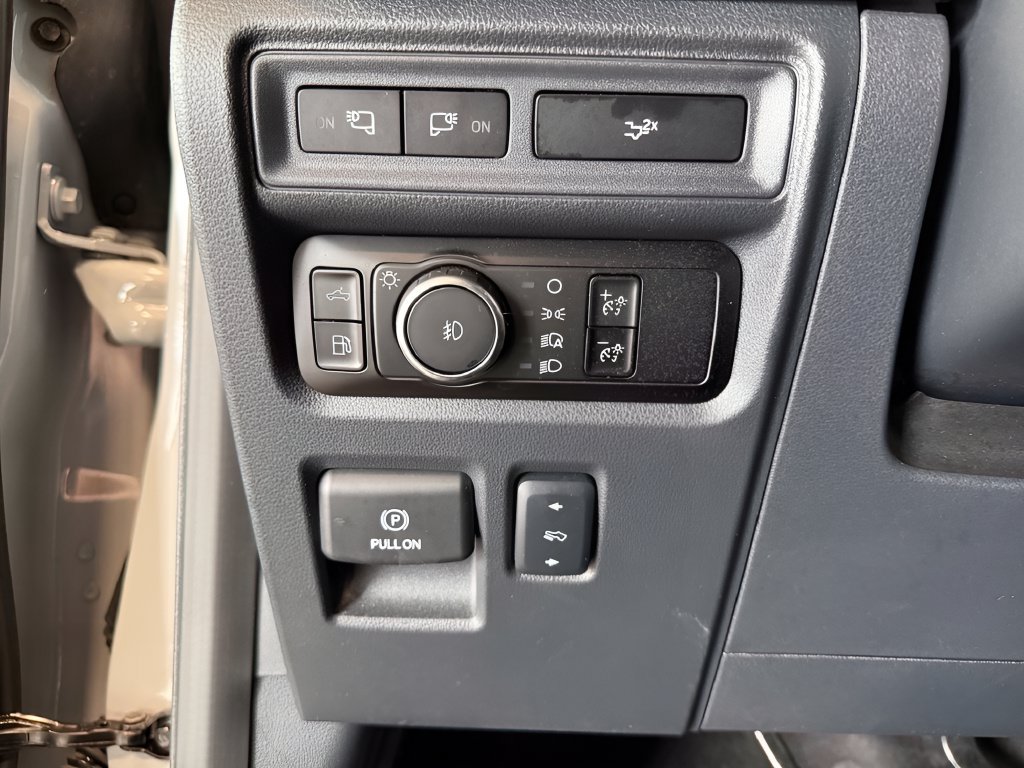 Certified 2024 Ford F150 Lariat w/ Equipment Group 502A High AWD/4WD image 17