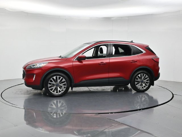 Certified 2022 Ford Escape Titanium w/ Class II Trailer Tow Package AWD/4WD image 7