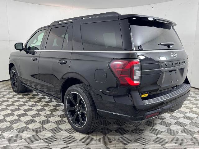 Certified 2024 Ford Expedition Limited image 3