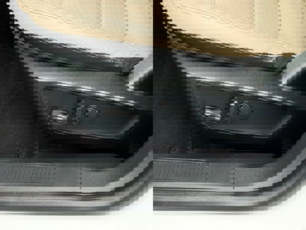 Certified 2022 Ford Escape SEL image 20