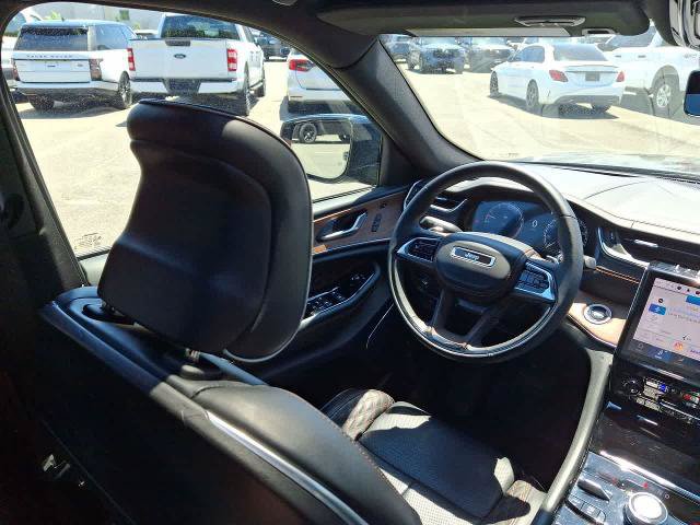 Used 2024 Jeep Grand Cherokee L Summit w/ Advanced Protech Group IV AWD/4WD image 15