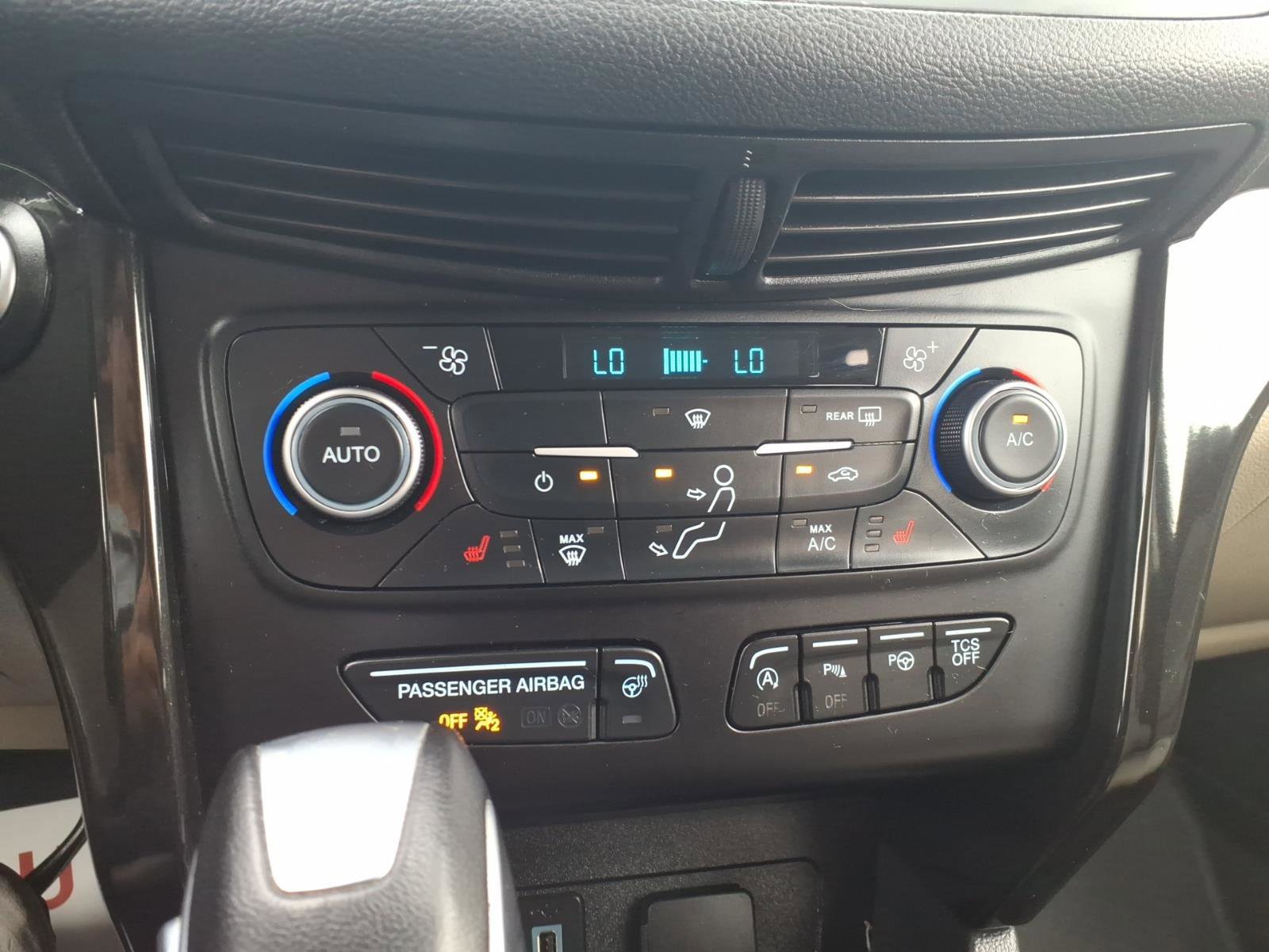 Certified 2018 Ford Escape Titanium w/ Ford Safe & Smart Package image 24