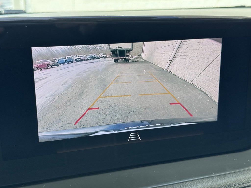 Used 2025 Buick Encore GX Sport Touring image 32