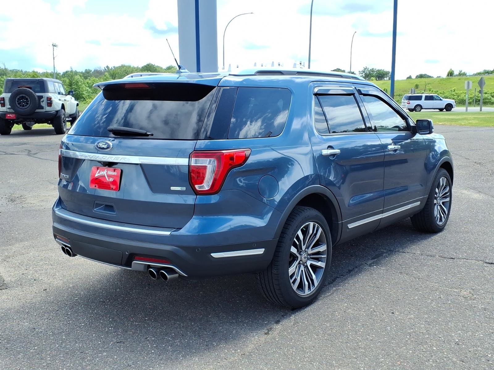 Certified 2019 Ford Explorer Platinum AWD/4WD image 6