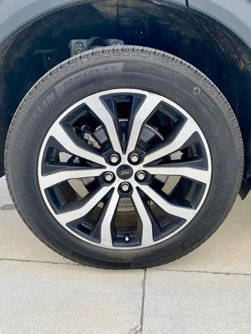 Certified 2024 Ford Explorer ST-Line w/ Class IV Trailer Tow Package AWD/4WD image 9