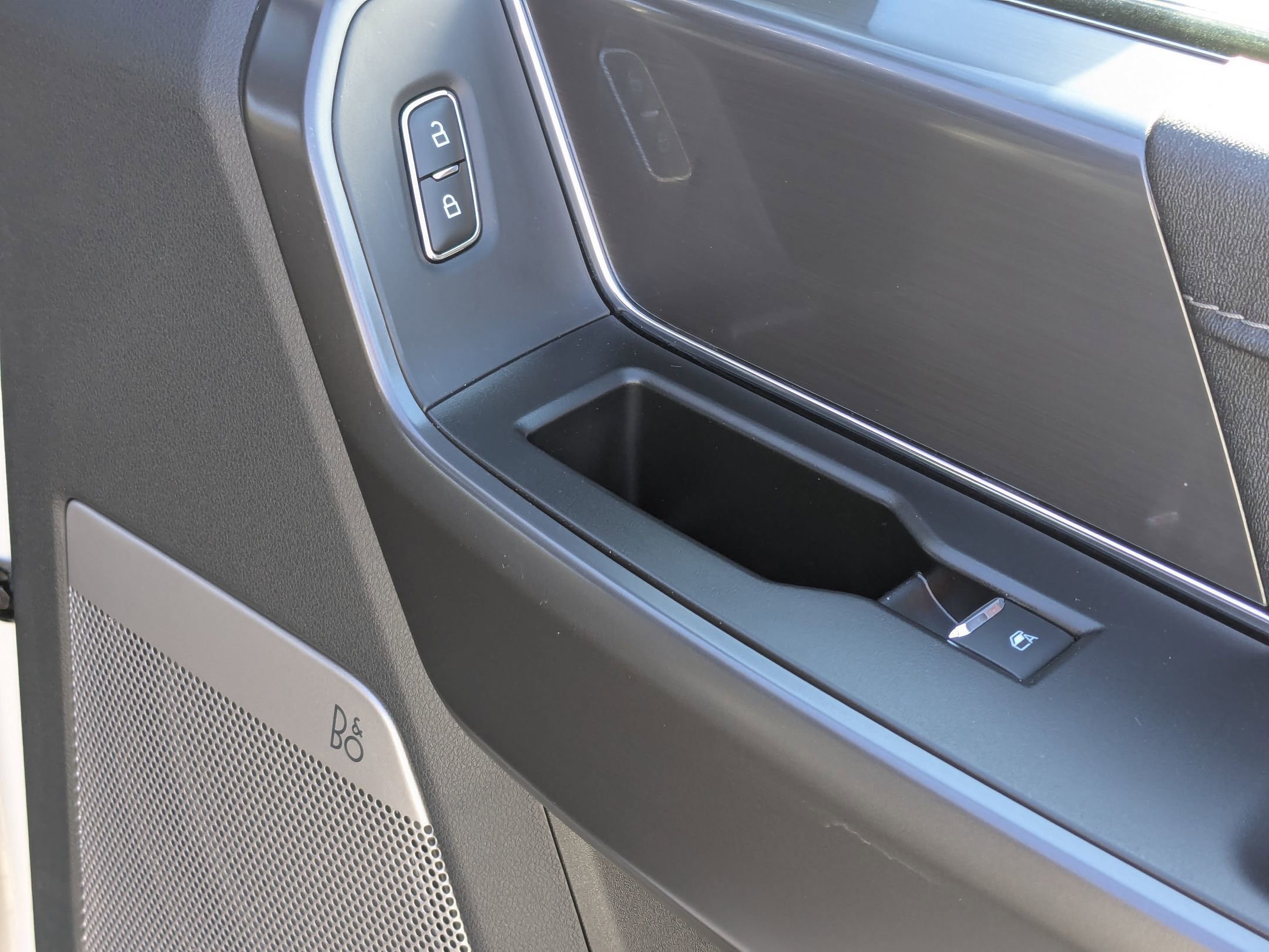 Certified 2025 Ford F150 Lariat w/ Equipment Group 501A Mid image 45