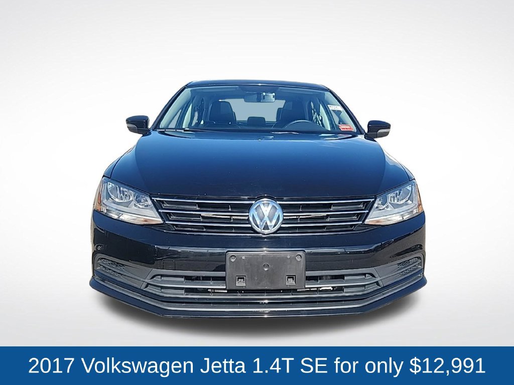 Used 2017 Volkswagen Jetta SE FWD image 2