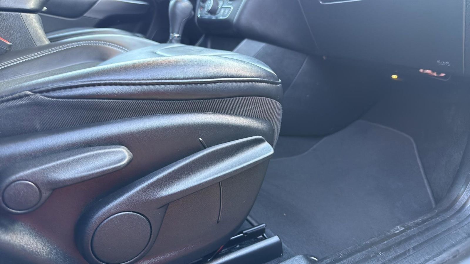 Used 2020 Jeep Cherokee Latitude Plus image 25