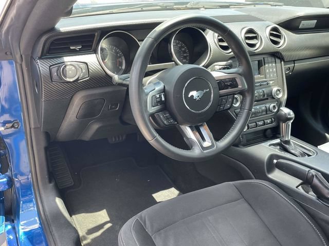 Certified 2018 Ford Mustang Coupe RWD image 4