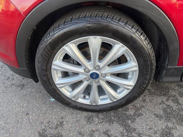 Certified 2019 Ford Escape SEL image 24