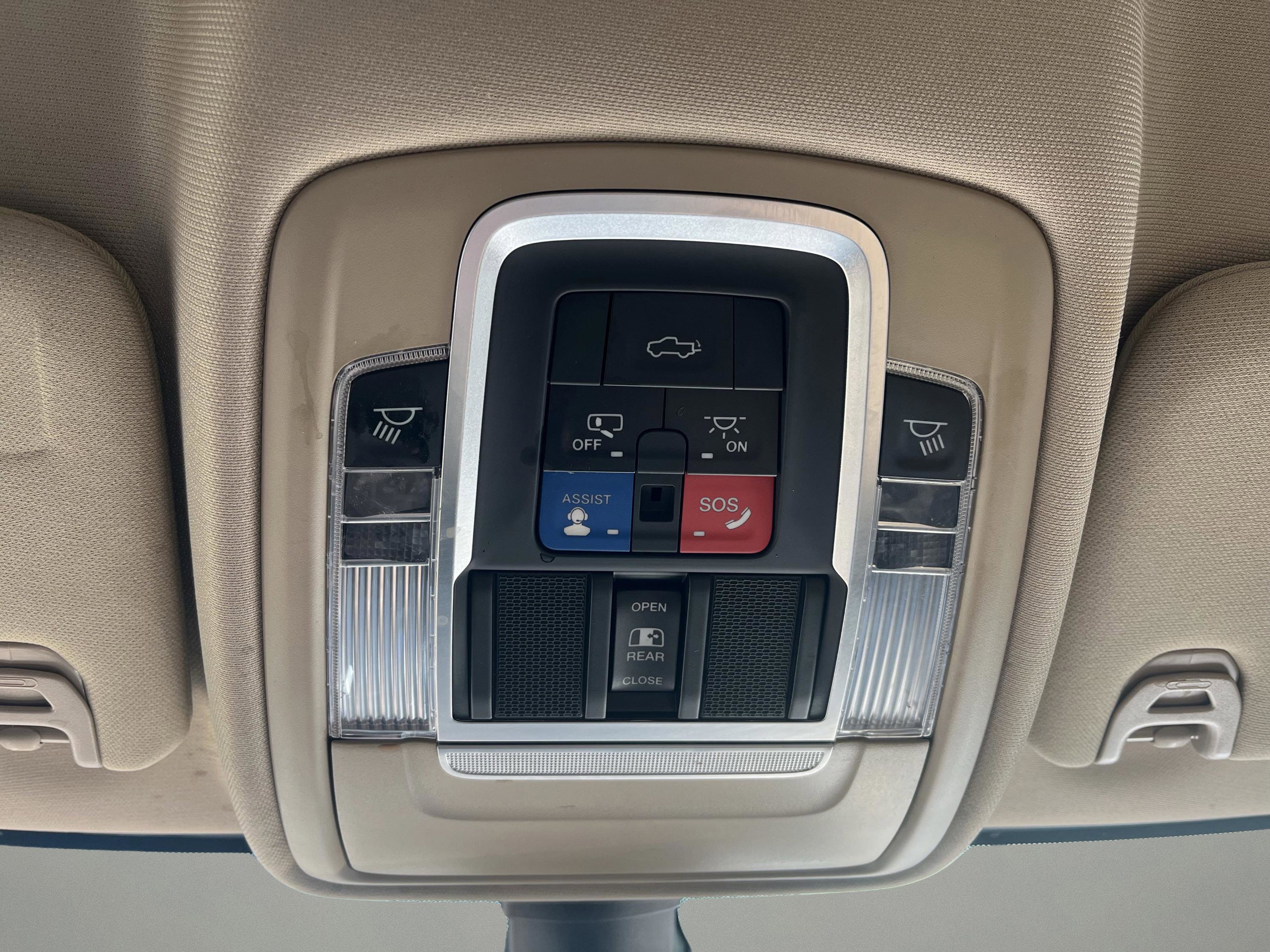 Used 2022 RAM 2500 Limited image 35