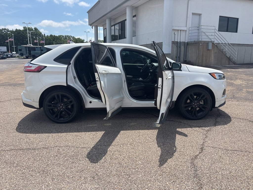 Certified 2020 Ford Edge ST w/ Equipment Group 401A AWD/4WD image 43