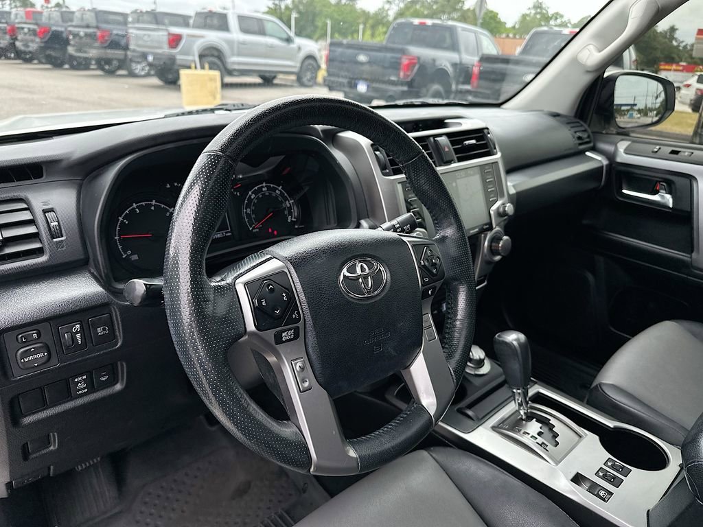 Used 2023 Toyota 4Runner SR5 Premium w/ Moonroof Package AWD/4WD image 10