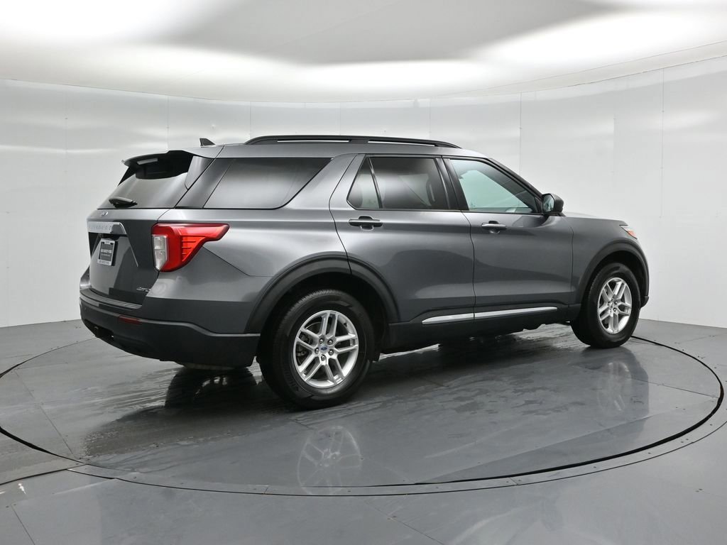 Certified 2022 Ford Explorer XLT w/ Class IV Trailer Tow Package image 11
