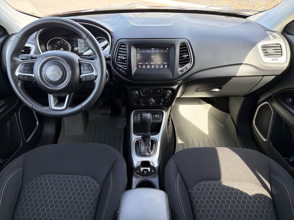 Used 2021 Jeep Compass Sport image 11