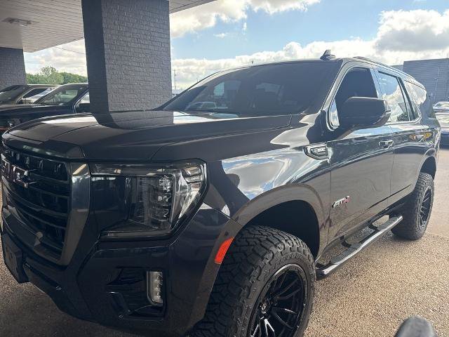 Used 2023 GMC Yukon AT4 AWD/4WD image 2
