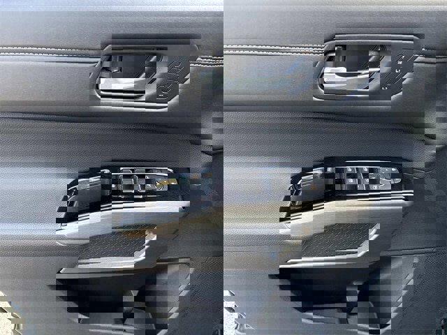 Used 2024 Nissan Pathfinder Platinum image 25