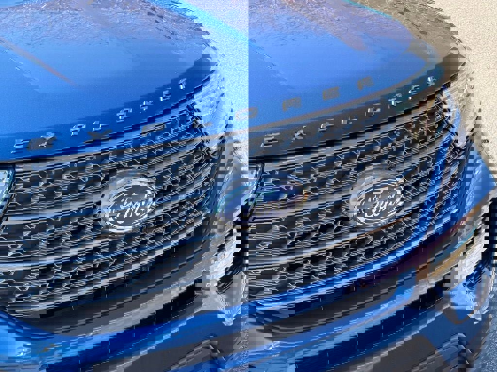 Certified 2022 Ford Explorer XLT w/ Equipment Group 202A image 44