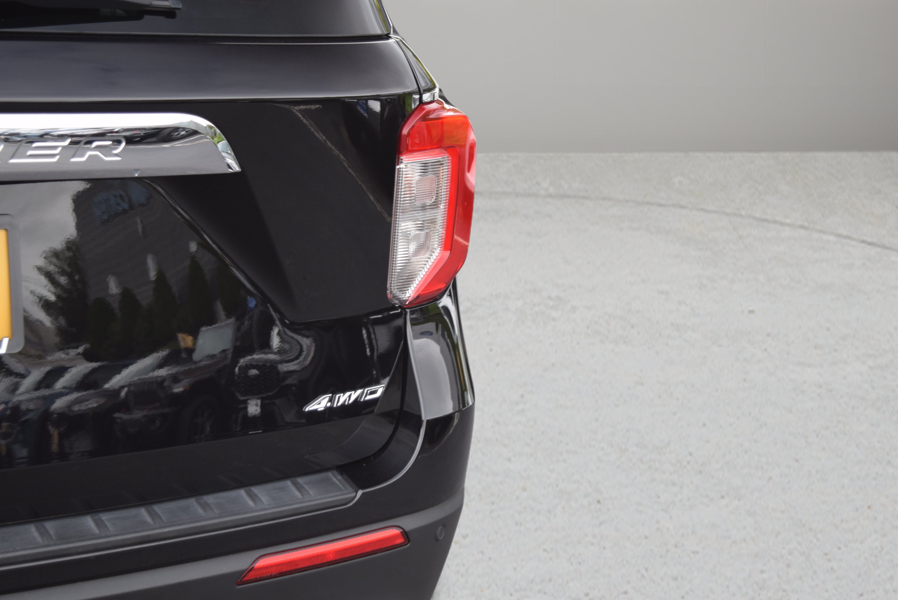 Certified 2023 Ford Explorer XLT AWD/4WD image 6