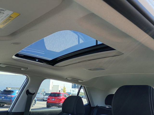 Used 2025 Hyundai Venue SEL FWD image 20