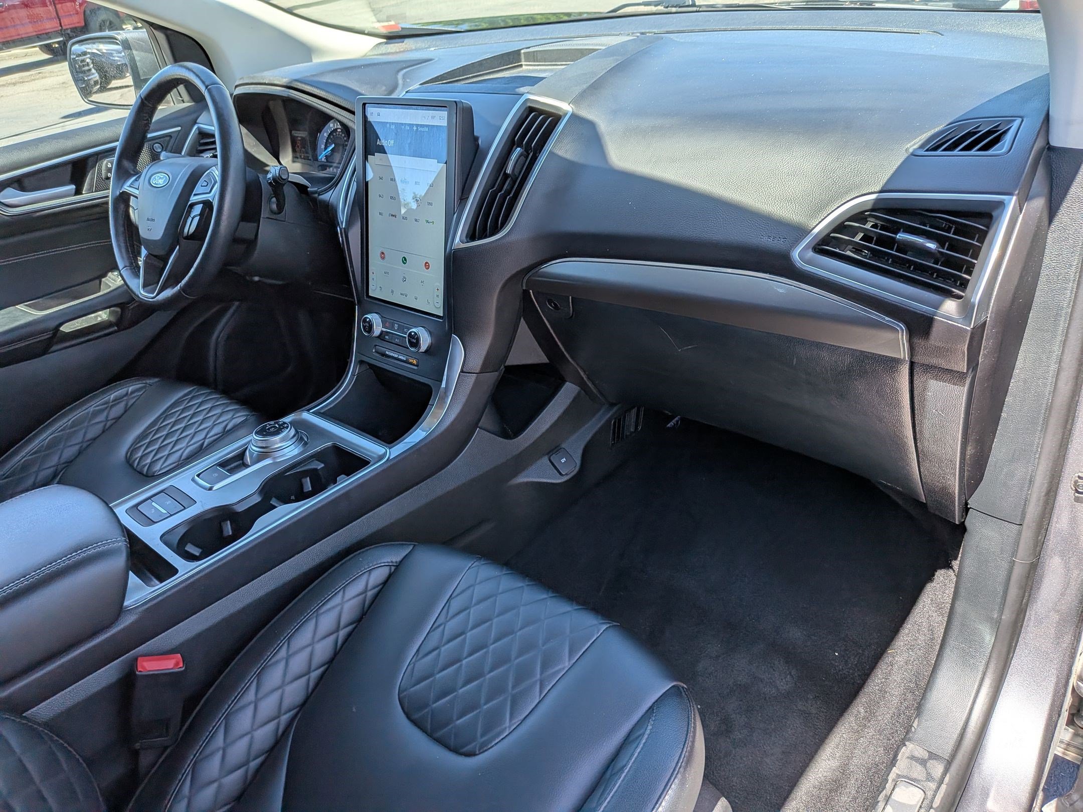 Certified 2024 Ford Edge Titanium AWD/4WD image 33