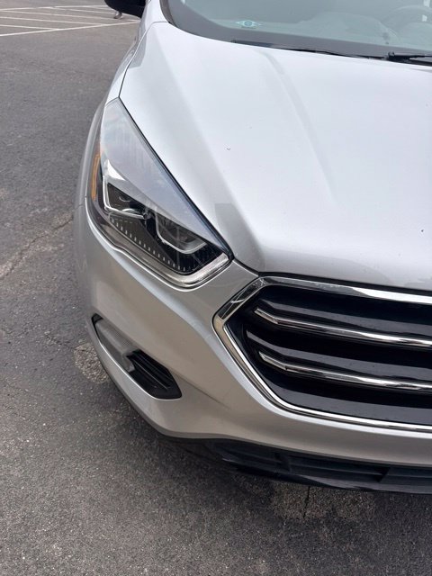 Certified 2019 Ford Escape SE FWD image 13