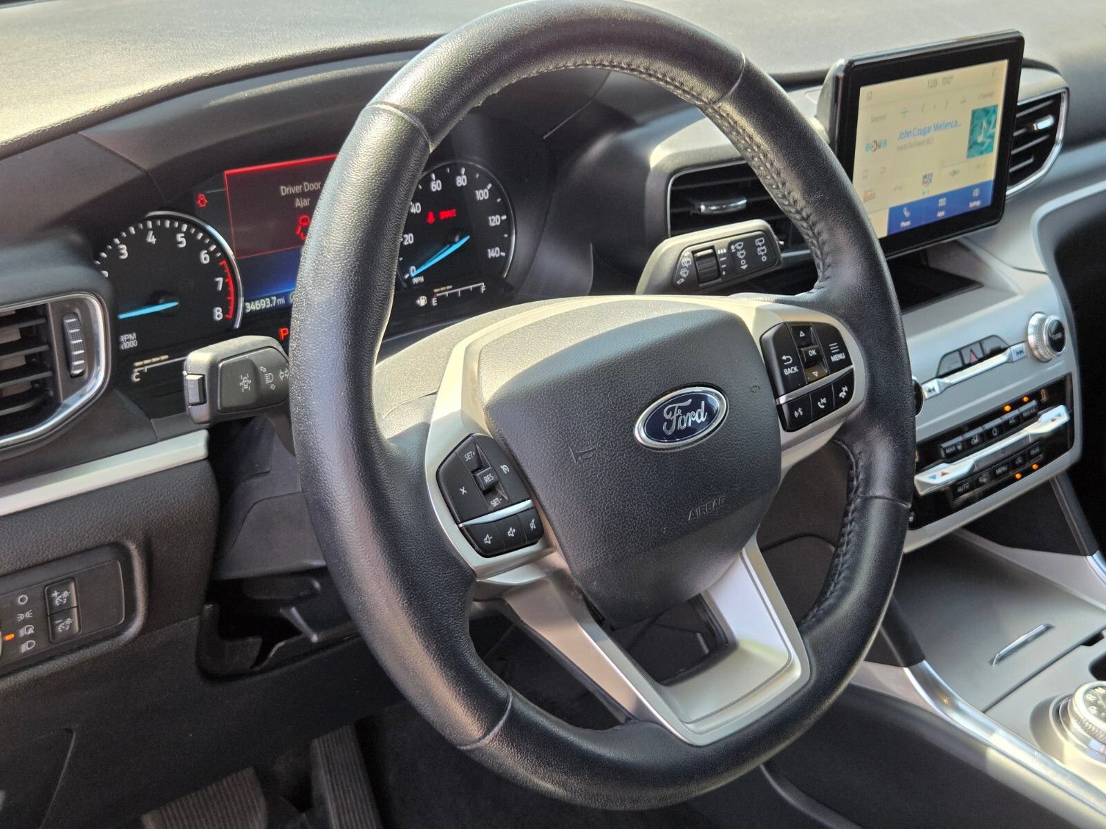 Certified 2021 Ford Explorer XLT w/ Equipment Group 202A RWD image 19