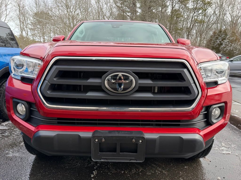 Used 2023 Toyota Tacoma SR5 w/ Technology Package image 2